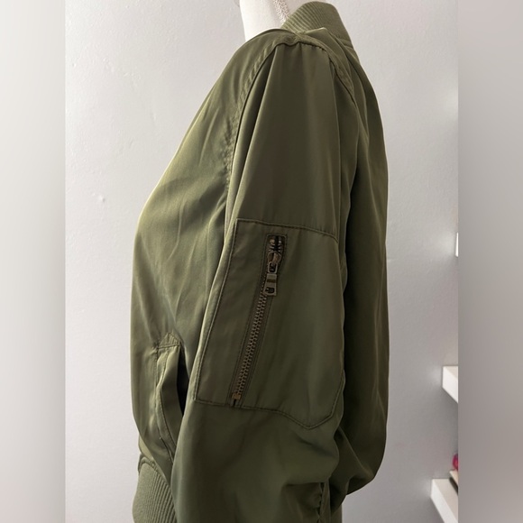 On The Road green bomber jacket, size small - Picture 7 of 15